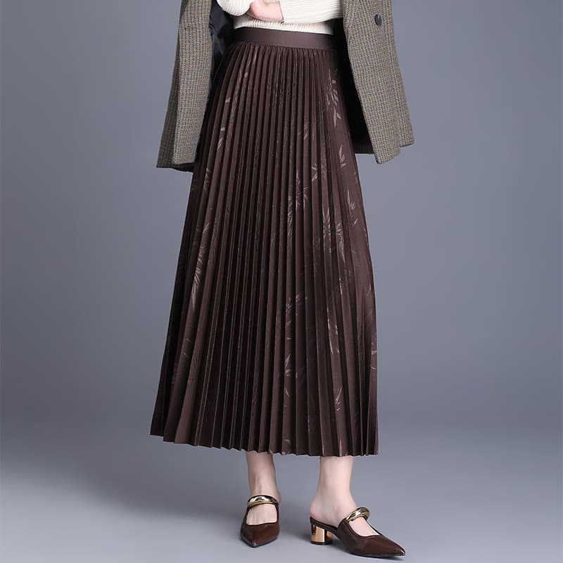 60代ファッション 上品プリーツロングスカート