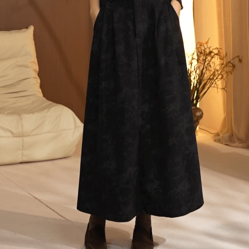 60代ファッション しなやかベロア ロングスカート