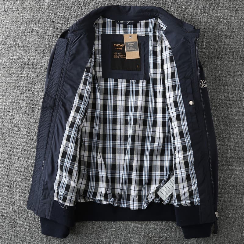 60代ファッション シンプル上質ブルゾン