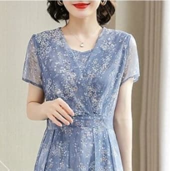 60代ファッション 上品シアー花柄シフォンワンピース