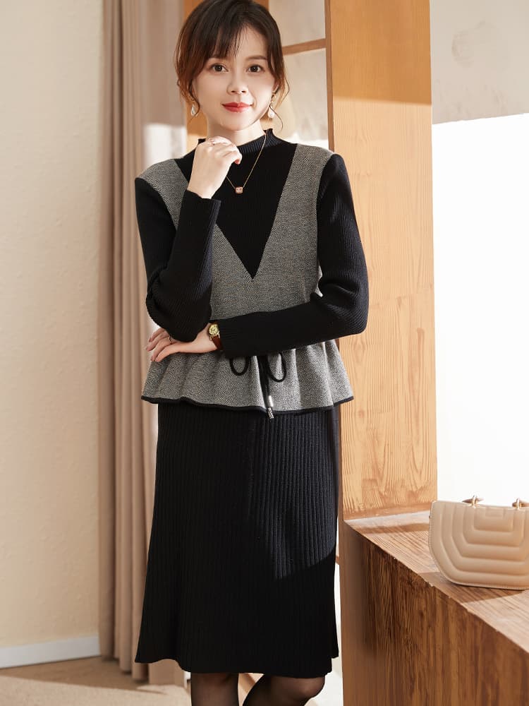 60代ファッション 上品なベスト付きニットワンピース